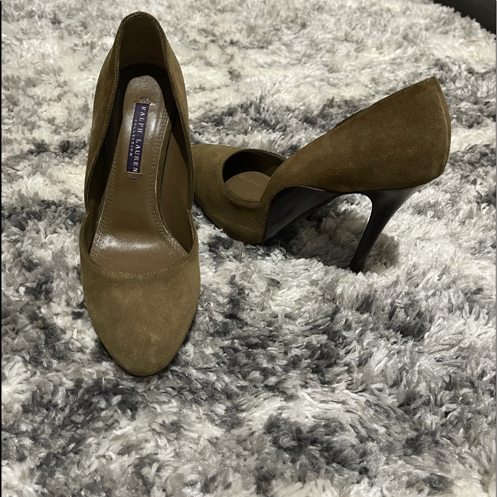Ralph Lauren Purple Label heels Size 7. Suede